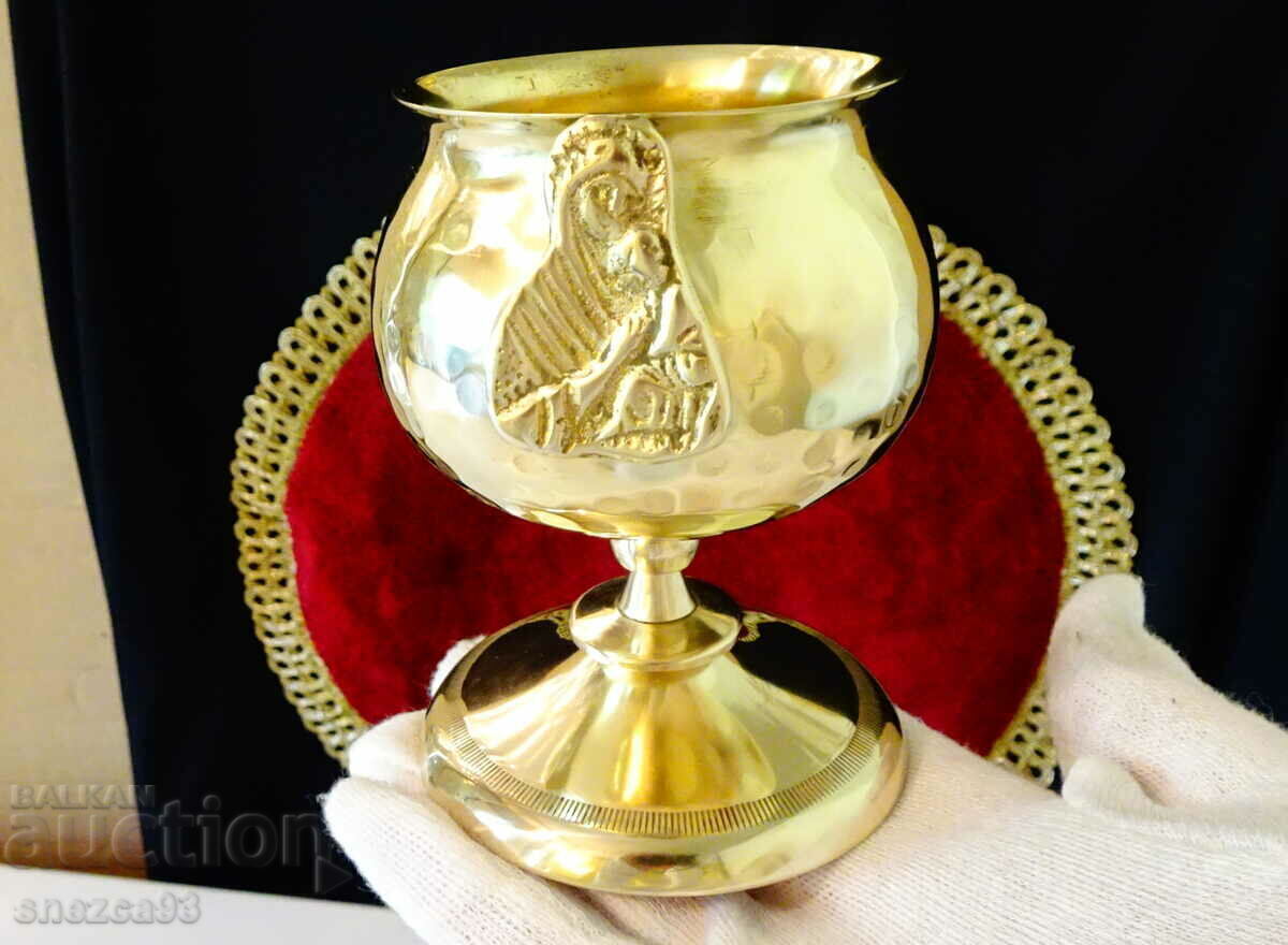 Bronze bowl, oil lamp with a bronze icon of the Virgin Mary Bronze bowl, oil lamp with a bronze icon of the Virgin Mary