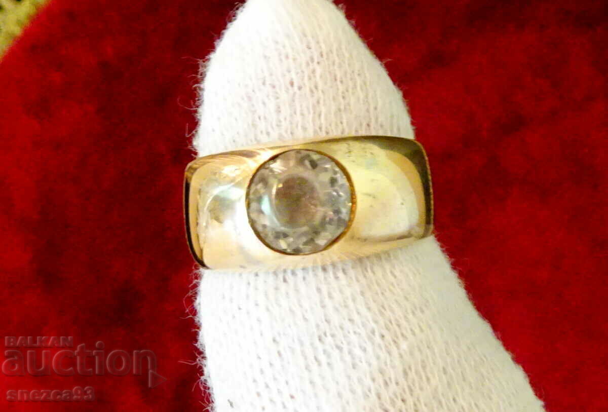 Delivery of Antique bronze ring, natural zircon Delivery of Antique bronze ring, natural zircon