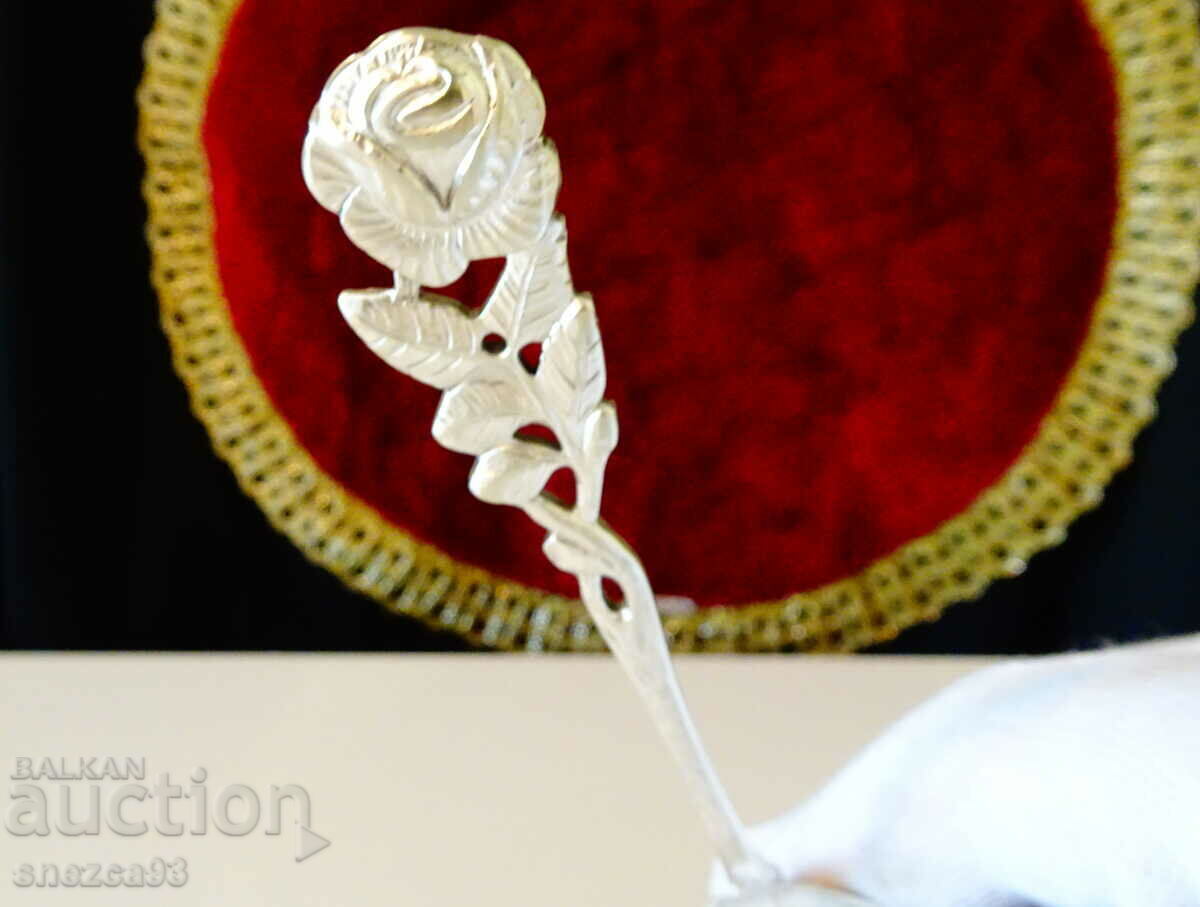 Δημοπρασία Αντίκο 100 επιχρυσωμένο κουτάλι, τριαντάφυλλο. Δημοπρασία Αντίκο 100 επιχρυσωμένο κουτάλι, τριαντάφυλλο.