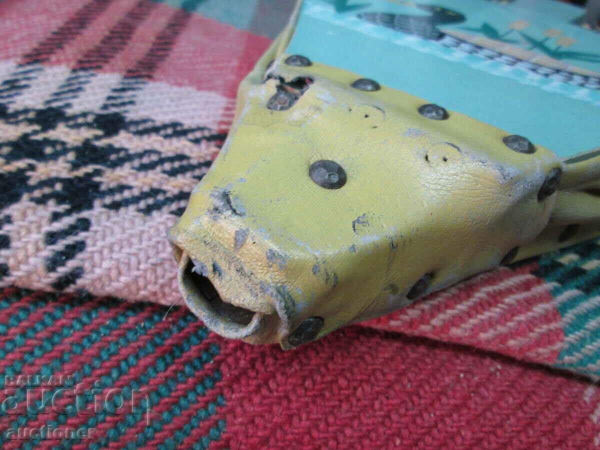 OLD FIREPLACE BLOWER - 6 OLD FIREPLACE BLOWER - 6