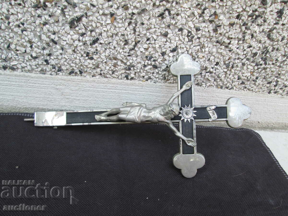 METAL LARGE CRUCIFIX CROSS - 7 METAL LARGE CRUCIFIX CROSS - 7