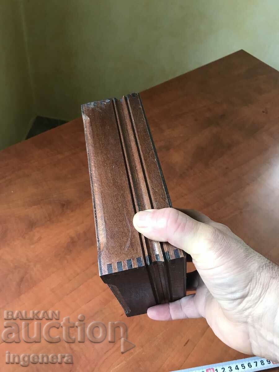 Delivery of BOX WOOD PYROGRAPH DRAWING ANTIQUE FROM SOCA MOSTRA Delivery of BOX WOOD PYROGRAPH DRAWING ANTIQUE FROM SOCA MOSTRA