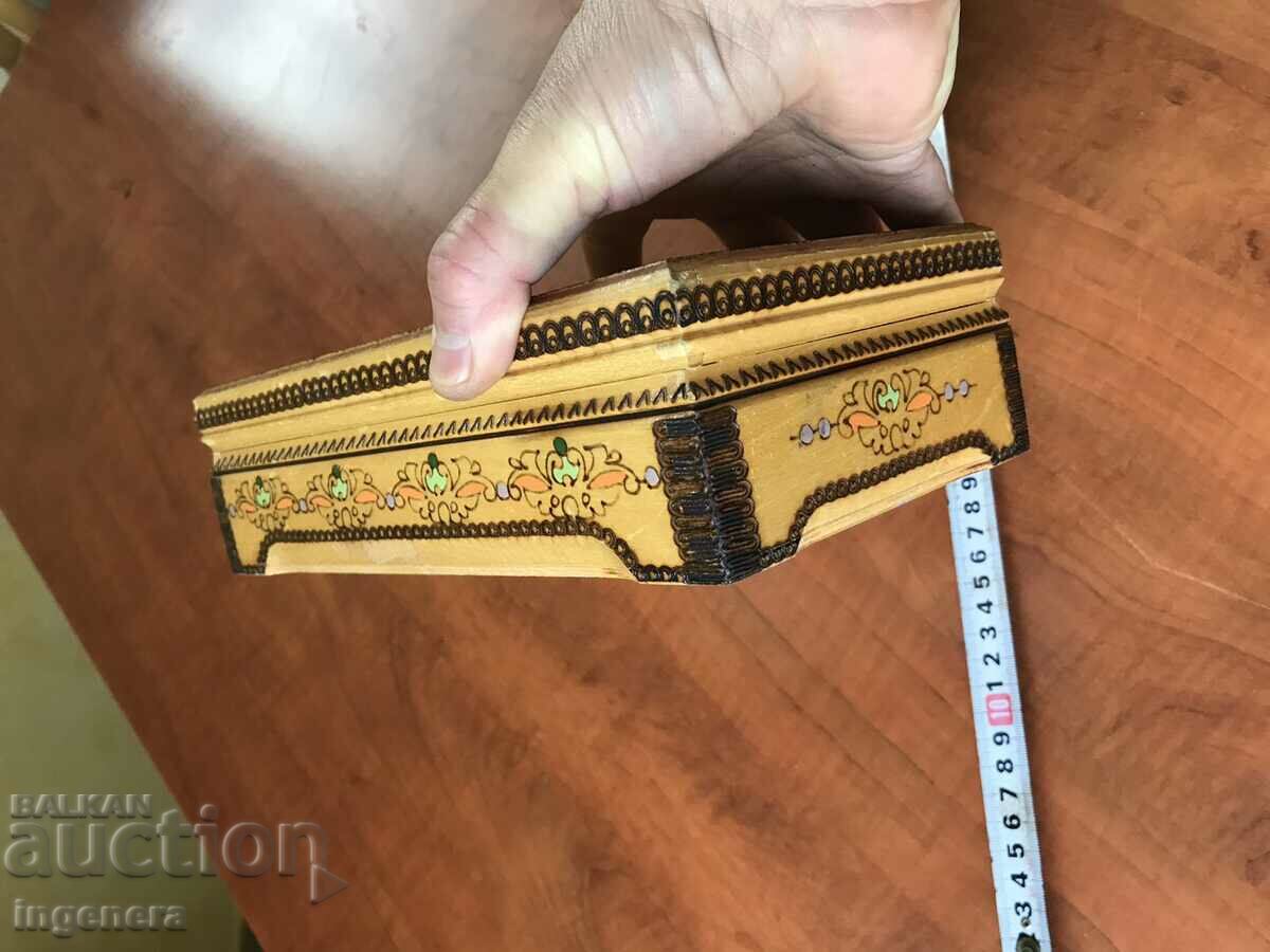 Auction BOX WOOD PYROGRAPH DRAWING ANTIQUE FROM SOCA MOSTRA Auction BOX WOOD PYROGRAPH DRAWING ANTIQUE FROM SOCA MOSTRA