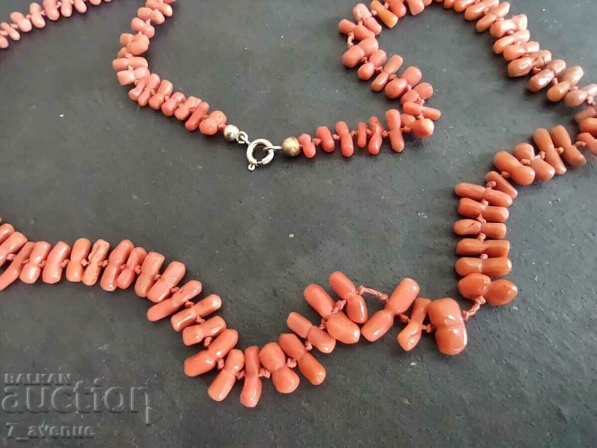 Coral NECKLACE 48cm/1cm, very beautiful color 05/28/24 with price 150.00 BGN | € 76.69 Coral NECKLACE 48cm/1cm, very beautiful color 05/28/24 with price 150.00 BGN | € 76.69