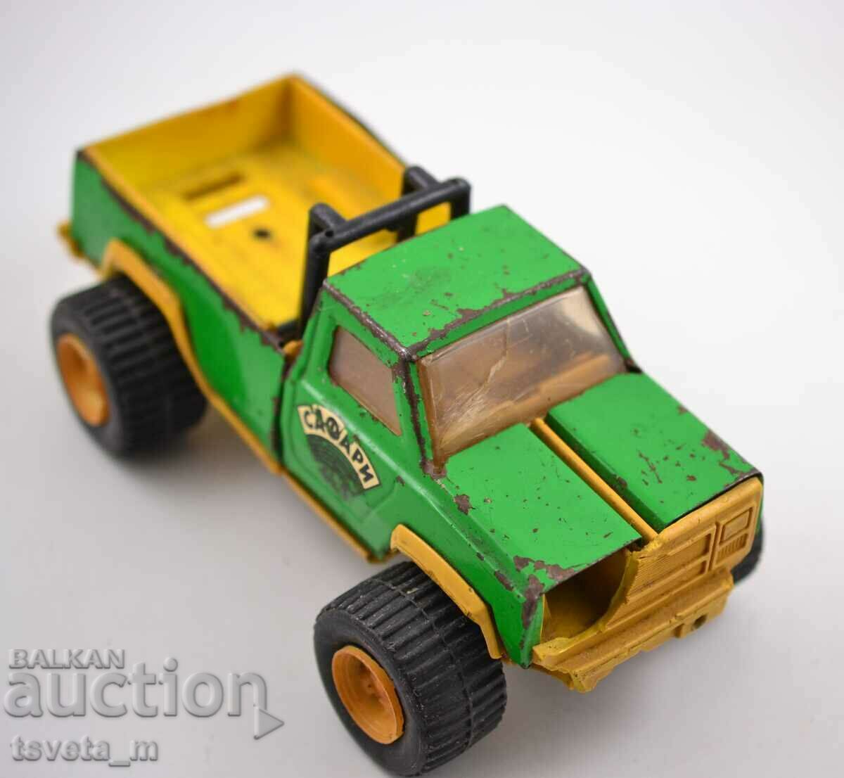 Auction Metal jeep SAFARI, children's toys, social Auction Metal jeep SAFARI, children's toys, social