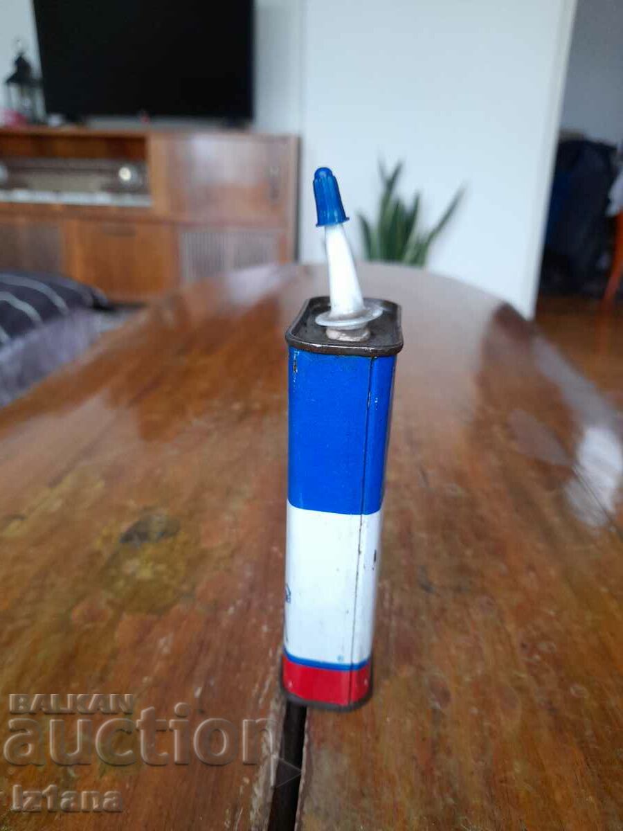 An old Esso oil can with price 43.00 BGN | € 21.99