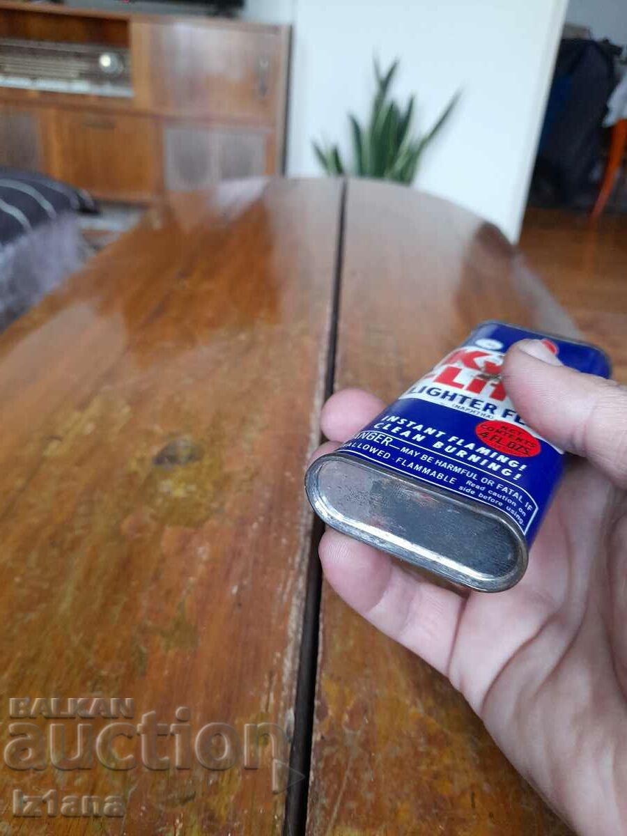 An old gasoline can for Kwik Lite lighters - 6 An old gasoline can for Kwik Lite lighters - 6