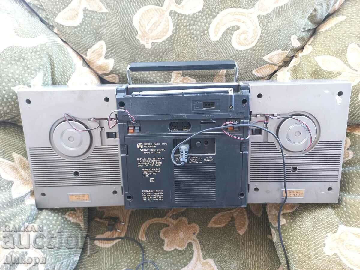 VEGA 335 VEGA 335 RUSSIAN RADIO CASSETTE - 5 VEGA 335 VEGA 335 RUSSIAN RADIO CASSETTE - 5