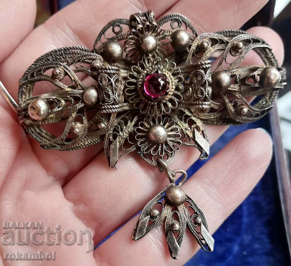 Renaissance silver brooch, filigree, Vrachan school