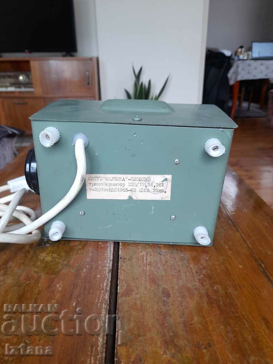 Old power supply 12,24,36V - 6 Old power supply 12,24,36V - 6