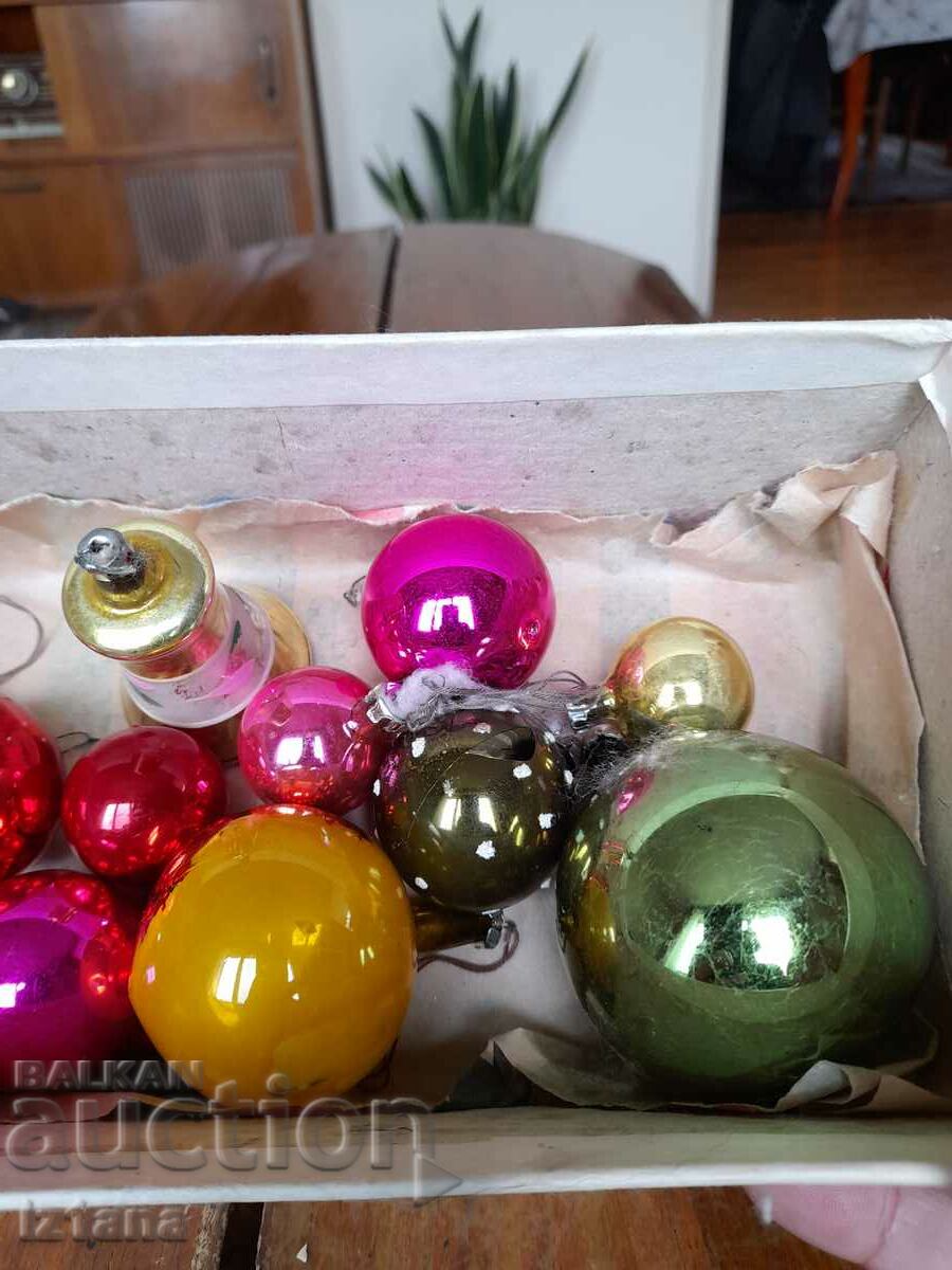 Delivery of Christmas toy, Christmas tree toys, Christmas tree ornament