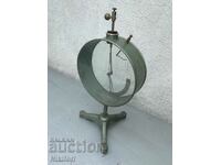 Dispozitiv de la Biroul de Fizică