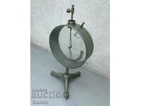 Dispozitiv de la Biroul de Fizică