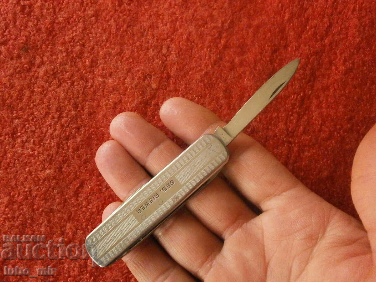 OLD POCKET KNIFE with price 10.00 BGN | € 5.11 OLD POCKET KNIFE with price 10.00 BGN | € 5.11