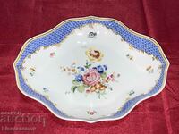 Beautiful porcelain plate with markings, no marks!!!