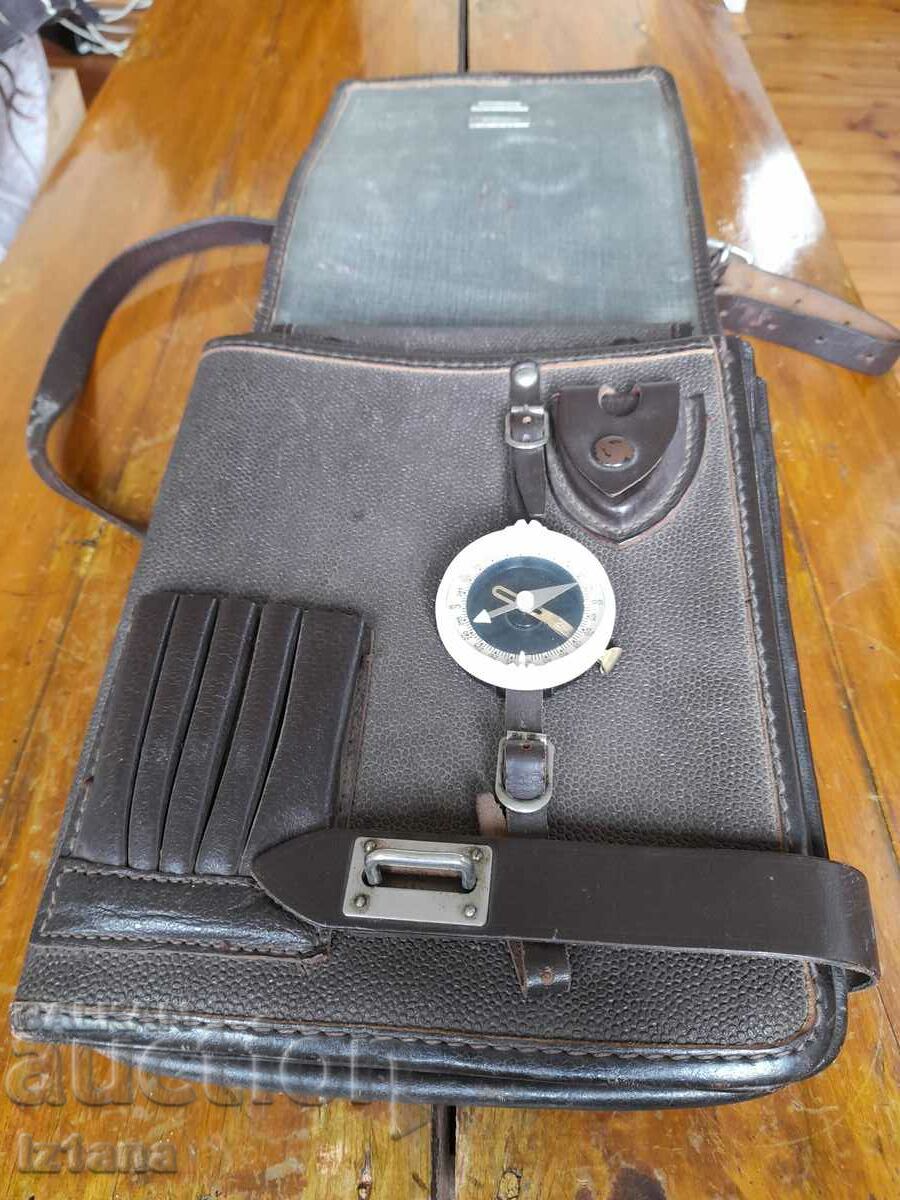 Δημοπρασία Παλιά τσάντα διοικητή, αξιωματικού Δημοπρασία Παλιά τσάντα διοικητή, αξιωματικού