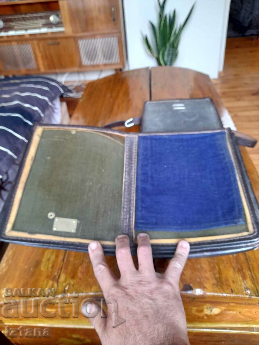 Παράδοση Παλιά τσάντα διοικητή, αξιωματικού Παράδοση Παλιά τσάντα διοικητή, αξιωματικού