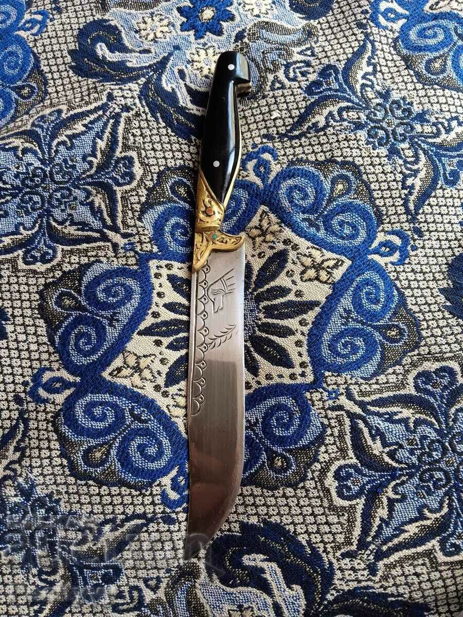 Ένα παλιό μαχαίρι