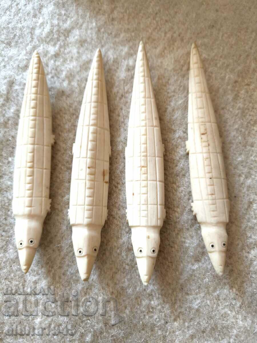 Bone knife rests - 5