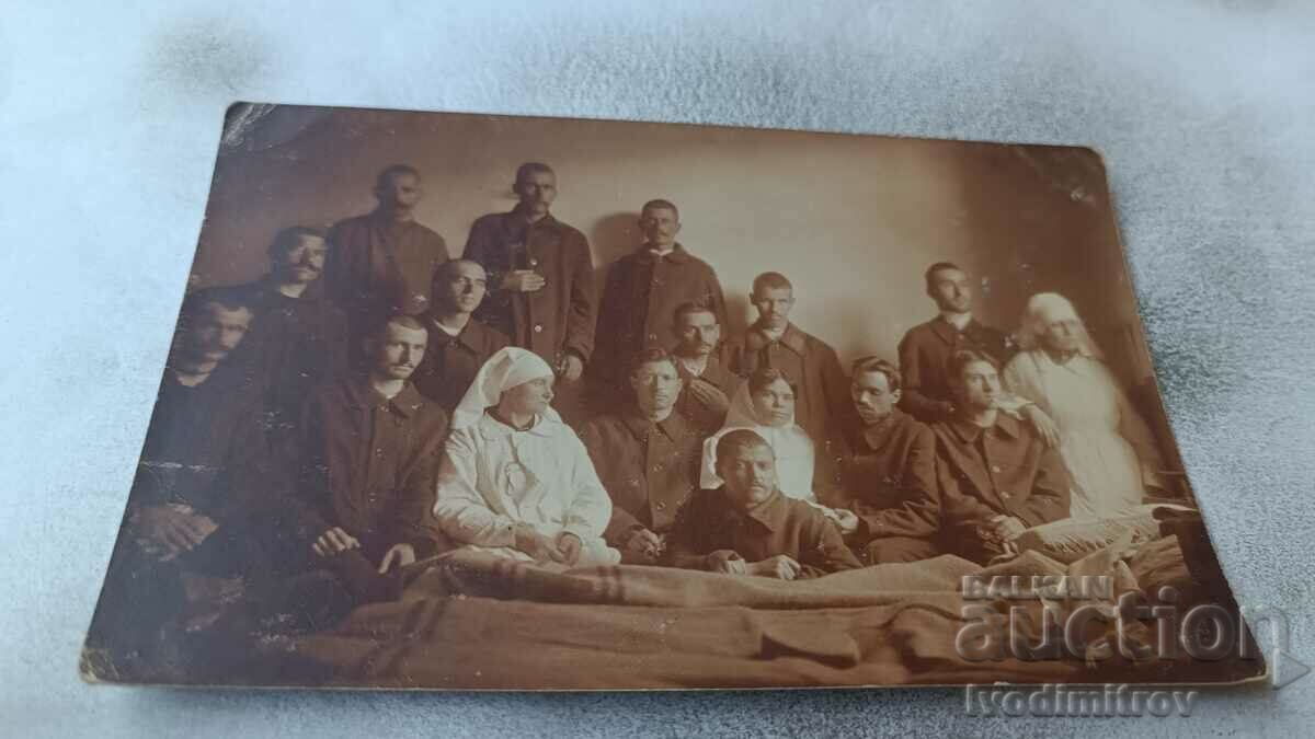 Fotografie Sofia Soldații și asistentele vindecătoare 1916