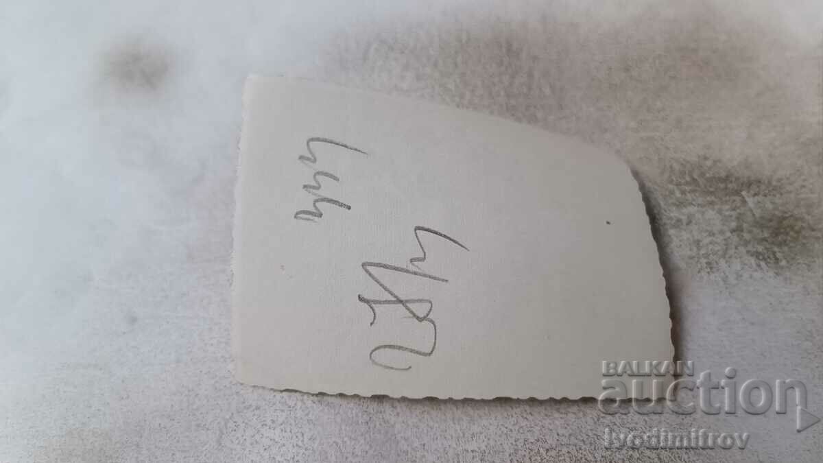 Снимка Три жени на брега на морето с цена 1.65 лв. | € 0.84 Снимка Три жени на брега на морето с цена 1.65 лв. | € 0.84