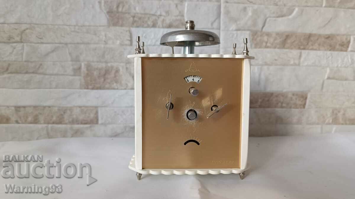 Old clock / alarm clock - Insa - Made in Yugoslavia - 1970 - 5 Old clock / alarm clock - Insa - Made in Yugoslavia - 1970 - 5