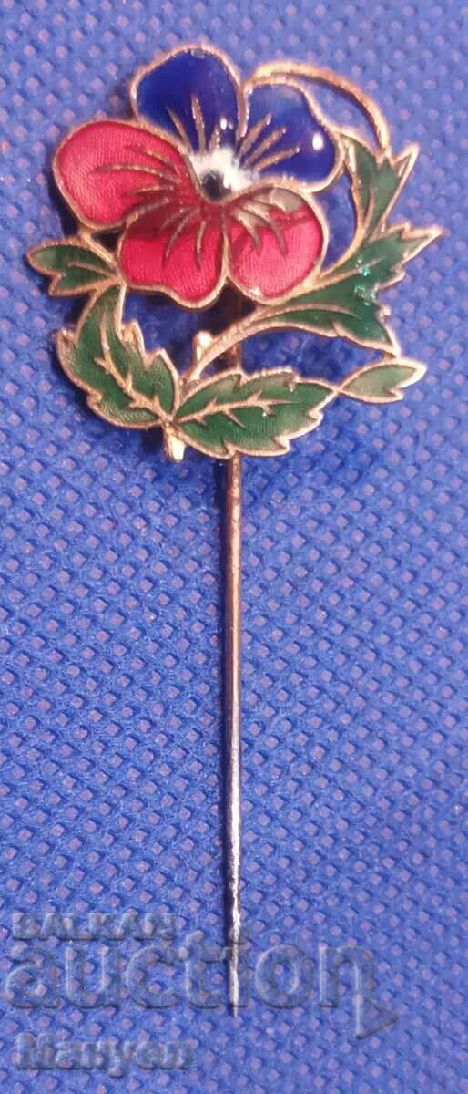 Beautiful old brooch, gilding, enamel. - 6