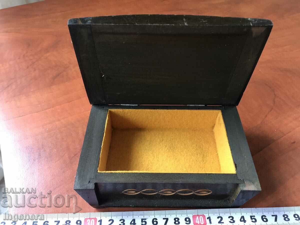 Auction BOX WOOD CARVING PICTURE ANTIQUE FROM SOCA MOSTRA Auction BOX WOOD CARVING PICTURE ANTIQUE FROM SOCA MOSTRA