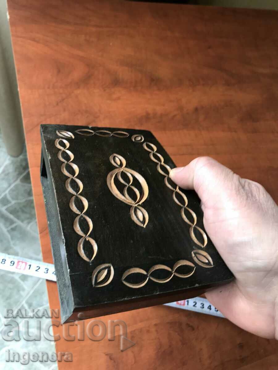 Delivery of BOX WOOD CARVING PICTURE ANTIQUE FROM SOCA MOSTRA Delivery of BOX WOOD CARVING PICTURE ANTIQUE FROM SOCA MOSTRA