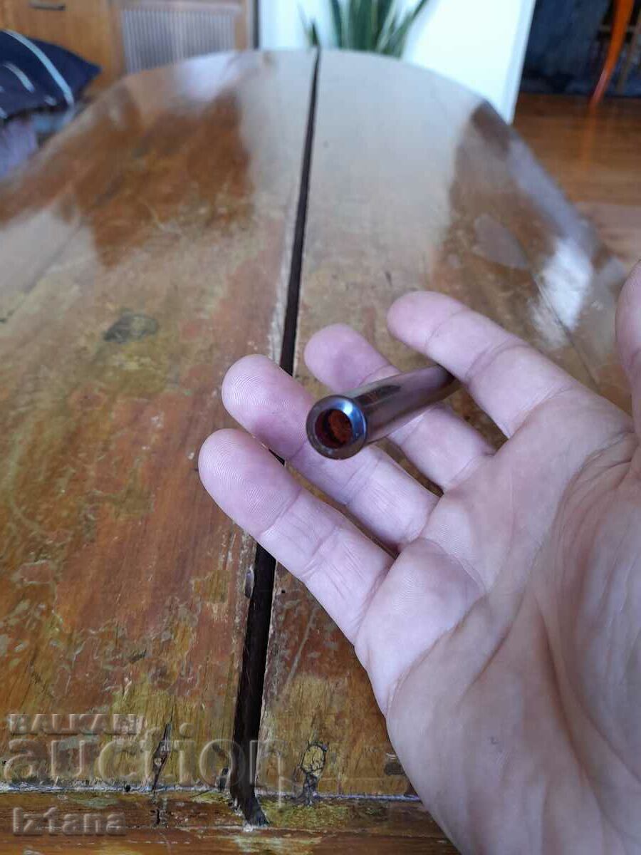 Delivery of An old cigarette