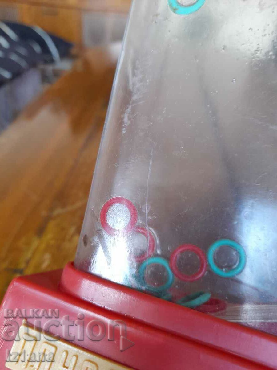 Delivery of Old Children's Game Swimming Rings Delivery of Old Children's Game Swimming Rings