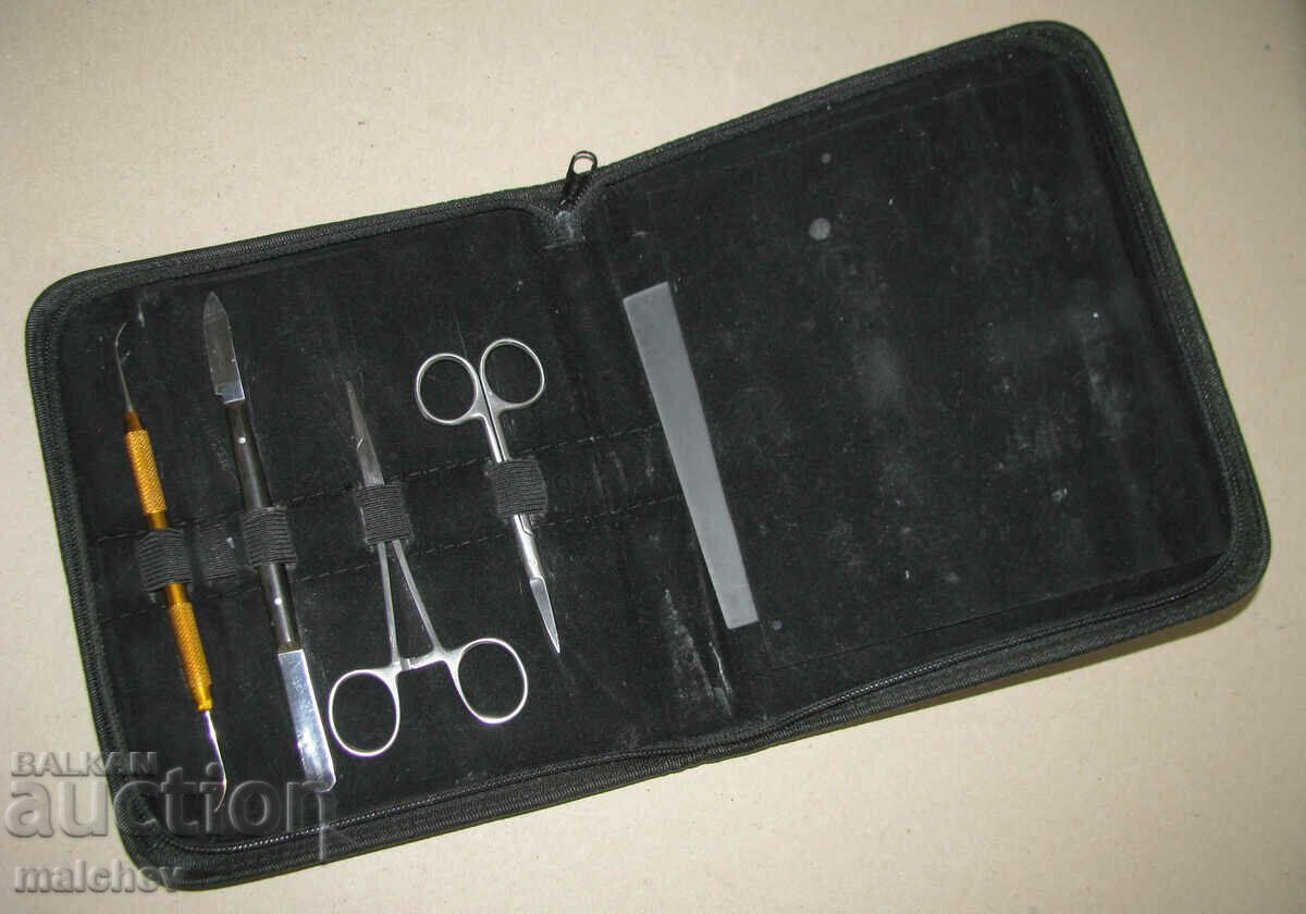 Medident dental kit: knife koher scissors model.