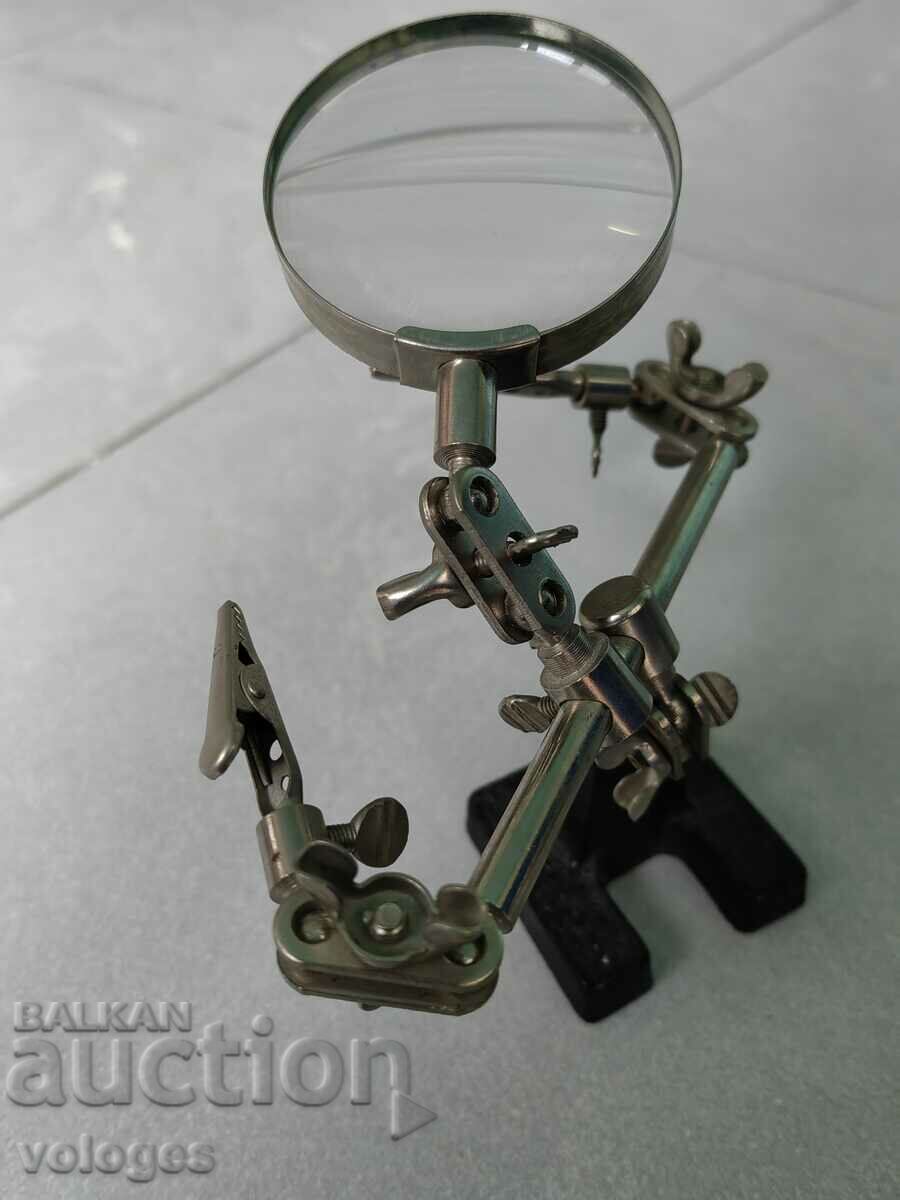 Working magnifier