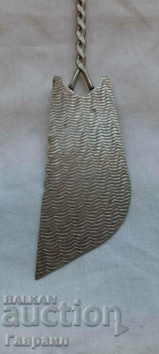 Auction Old filigree cake spatula Auction Old filigree cake spatula