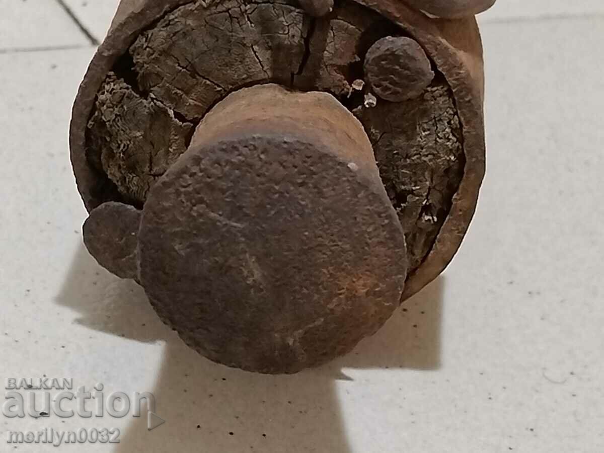 Delivery of Metal anvil for gluing hair Delivery of Metal anvil for gluing hair