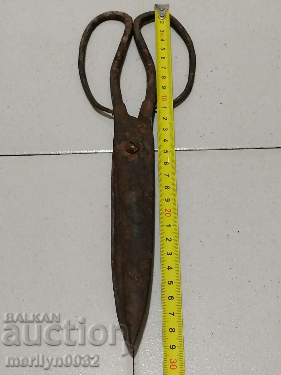 Auction Renaissance forged scissors, wrought iron Auction Renaissance forged scissors, wrought iron