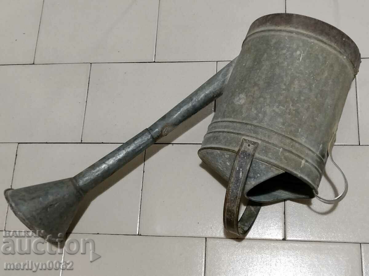 Garden watering can tuba bucket bucket with price 49.00 BGN | € 25.05 Garden watering can tuba bucket bucket with price 49.00 BGN | € 25.05