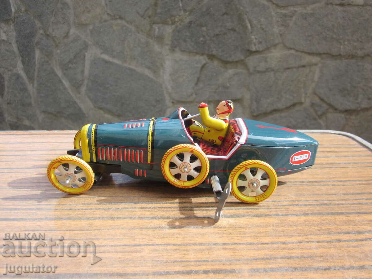old metal sheet metal mechanical toy car with key with price 90.00 BGN | € 46.02