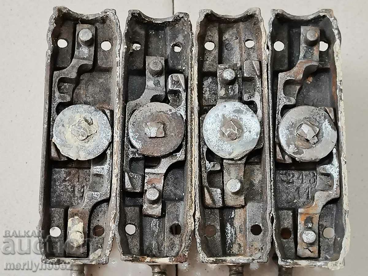 Handles on a luxury early 20th century window handle - 5