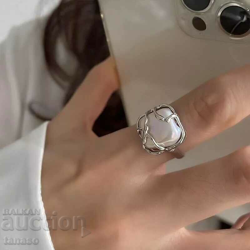 Delivery of Women's ring with pearl in any shape Delivery of Women's ring with pearl in any shape