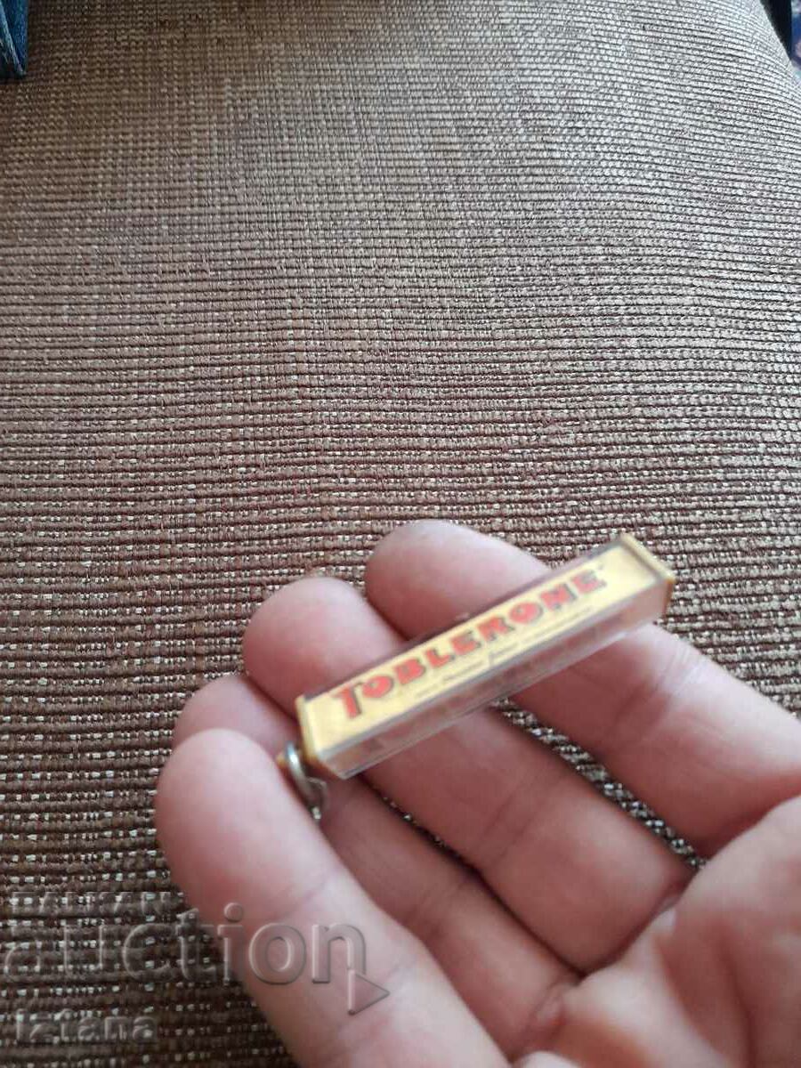 Auction Old Toblerone keychain Auction Old Toblerone keychain