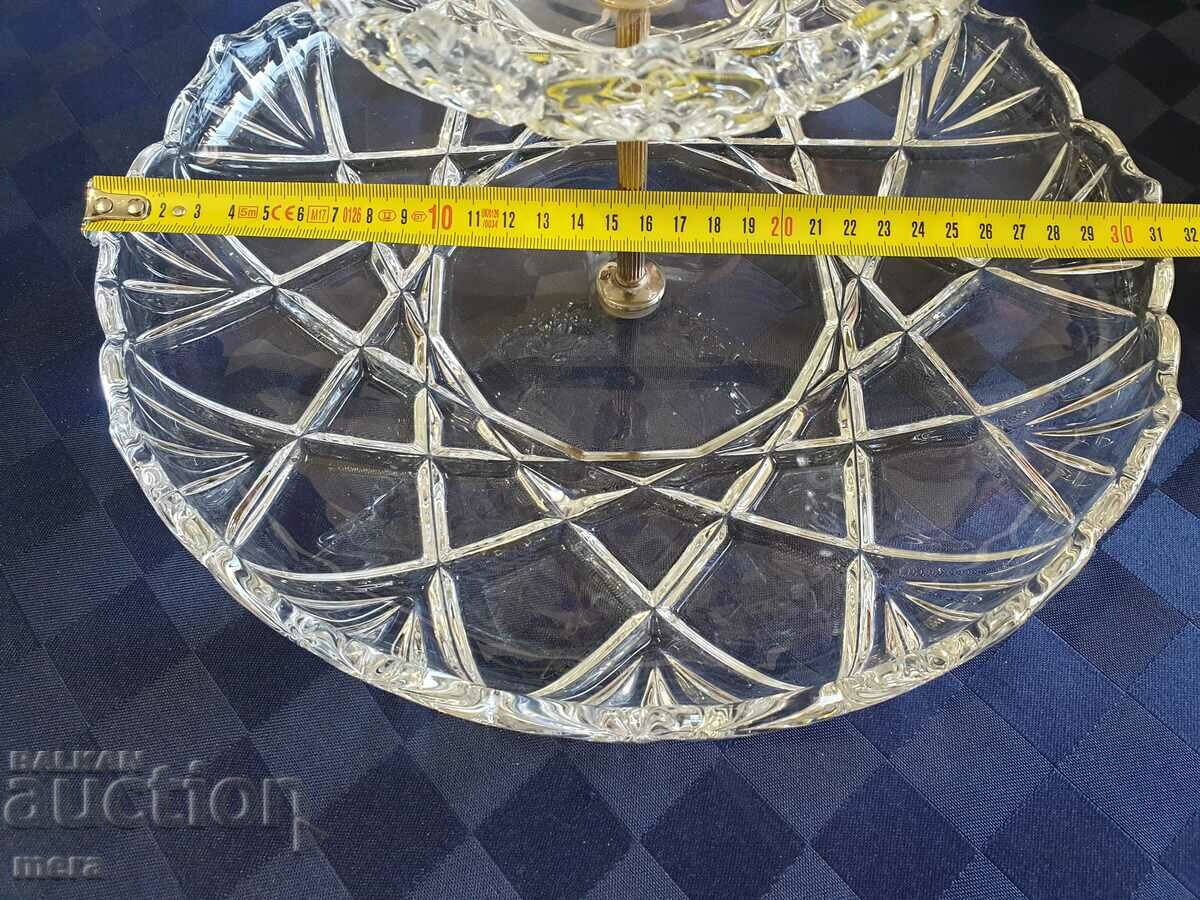 Livrarea Tava de cristal pe doua nivele