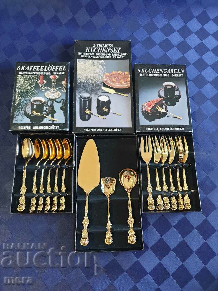 Set of gold-plated coffee and cake utensils