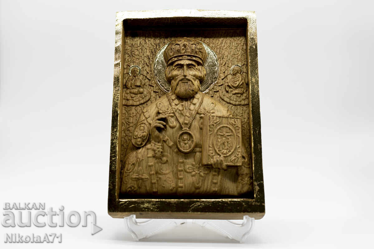 Позлатена релефна икона на Свети Николай Чудотворец от дъб
