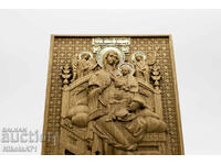 Позлатена релефна икона Св. Богородица Всецарица (на трон)