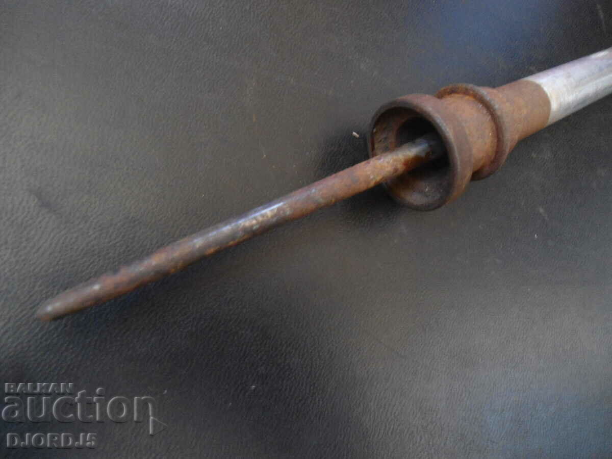 Un instrument vechi cu preț 5.00 BGN | € 2.56 Un instrument vechi cu preț 5.00 BGN | € 2.56