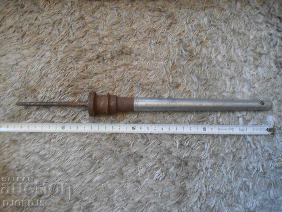 Livrarea Un instrument vechi Livrarea Un instrument vechi