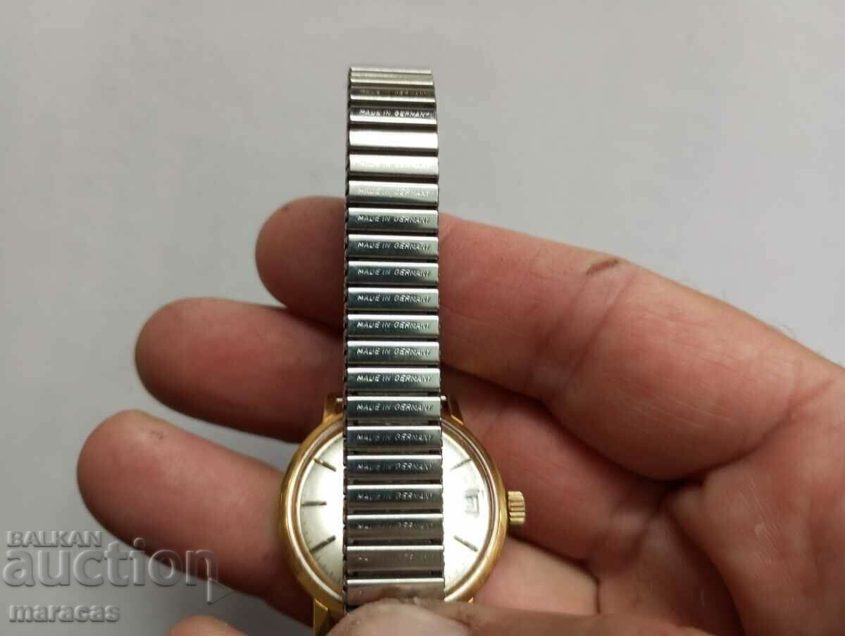 Delivery of Tissot wristwatch Delivery of Tissot wristwatch