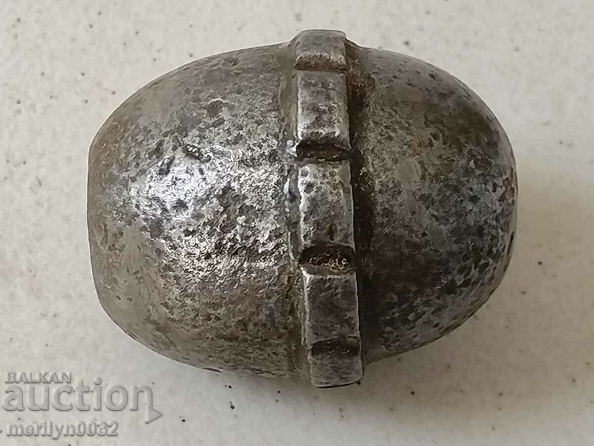 Auction WW1 WW1 German Grenade Case UNSAFE Auction WW1 WW1 German Grenade Case UNSAFE