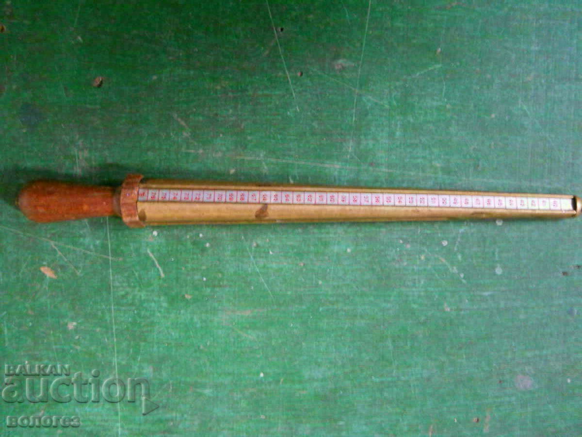 Стар дървен бижутерски мерен конус за  пръстени